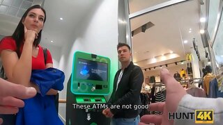 HUNT4K. Wong mirsani carane kaendahan kang bakal penetrated dening wong liyo