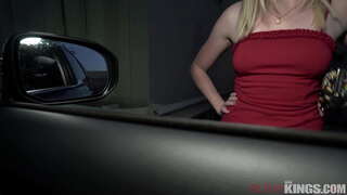 Street Walker raggas Upp Av 2 Kåta Killar och Tar Stor Dildo