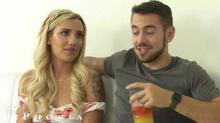 ���ોકરી માંગે પતિ ડિક Suck માટે તેના જન્મદિવસ માટે